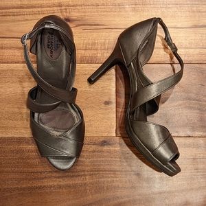 Life stride comfort dressy heel